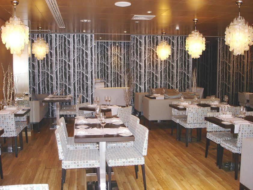 Beales Hotel แฮตฟิลด์ ร้านอาหาร รูปภาพ